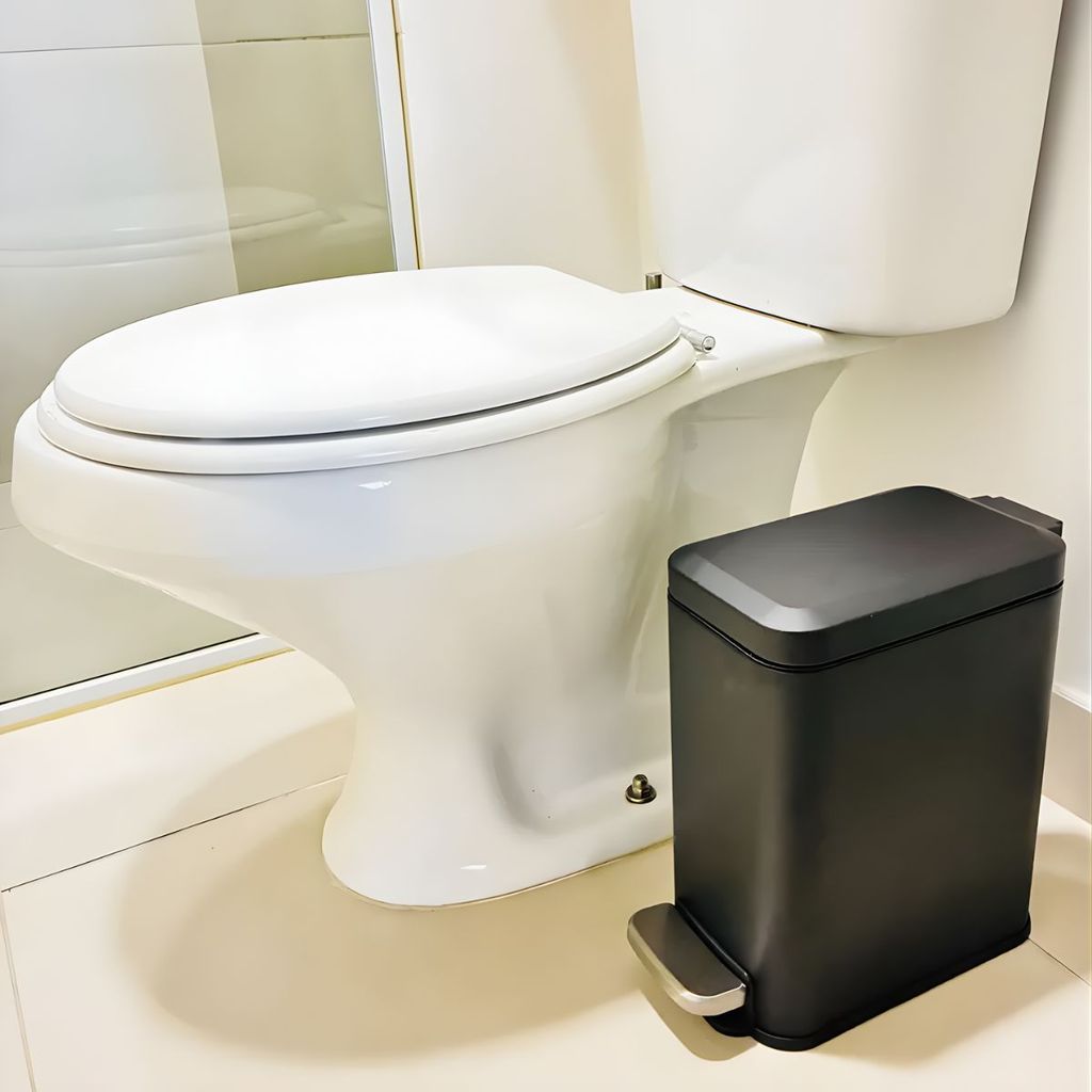 Lixeira Banheiro Cozinha Slim 5L Pedal Inox Fechamento Suave Soft Close Preta